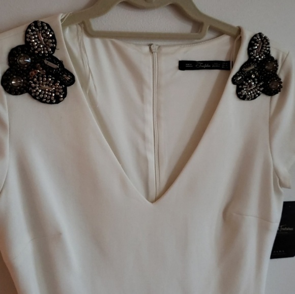Zara Trafaluc V Neck dress- BNWT - Picture 7 of 7